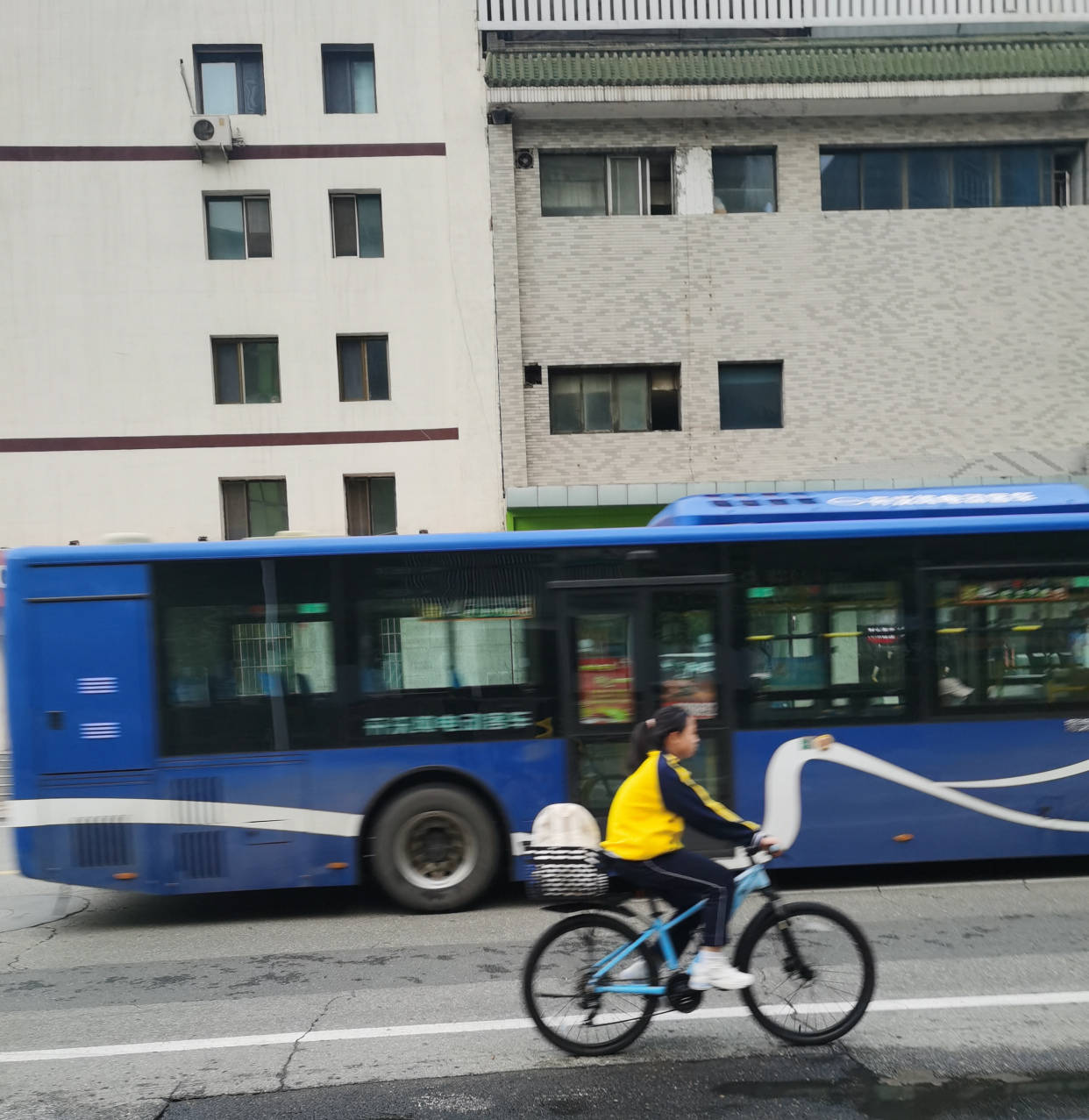澳門49碼資料,2025澳門三肖,一名長(zhǎng)途客車司機(jī)的第25個(gè)春運(yùn)狀況評(píng)估解析說(shuō)明_活版55.26.79